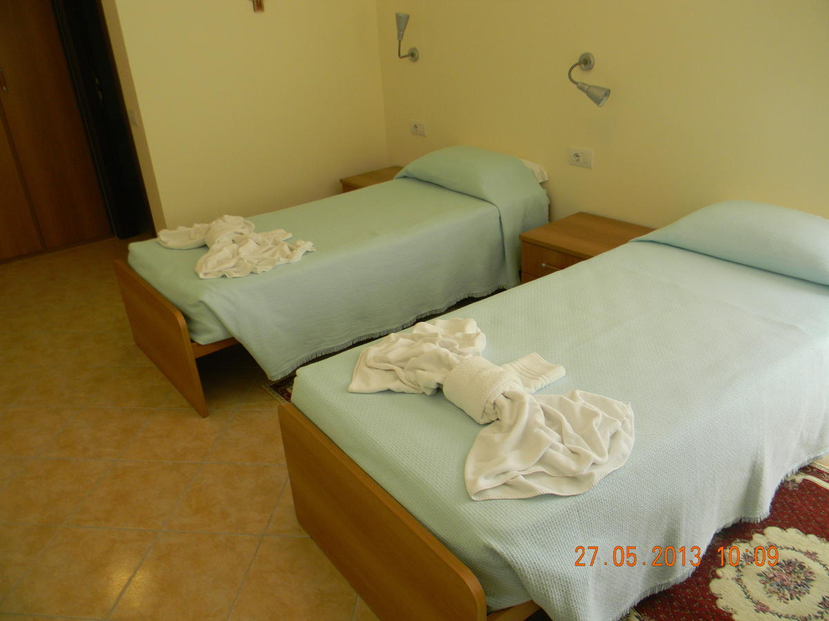 Hotel Casa Per Ferie Beato Rosaz Rom Zimmer foto