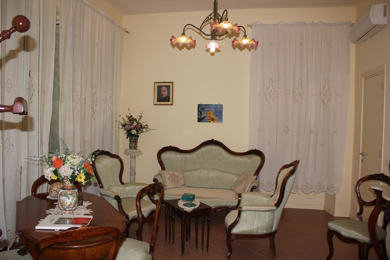 Hotel Casa Per Ferie Beato Rosaz Rom Exterior foto