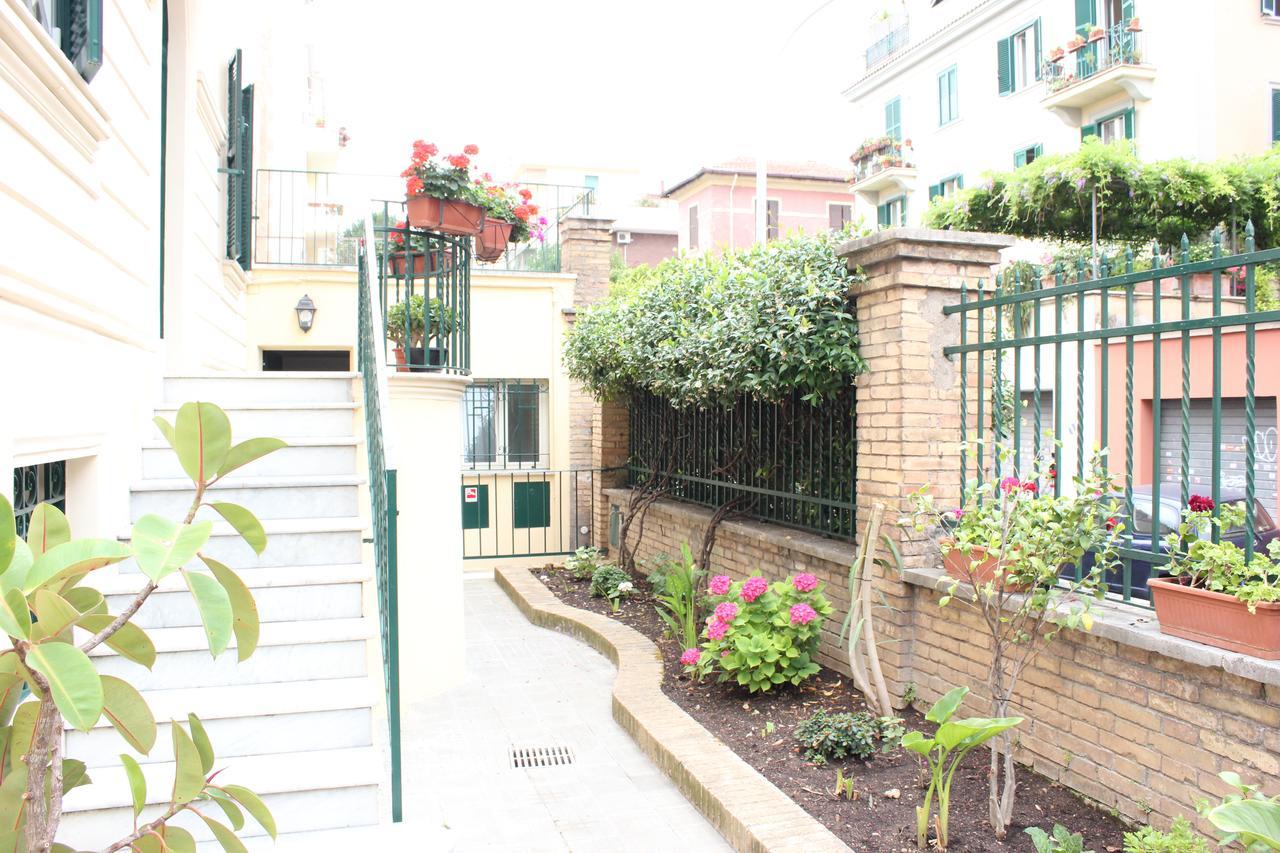 Hotel Casa Per Ferie Beato Rosaz Rom Exterior foto