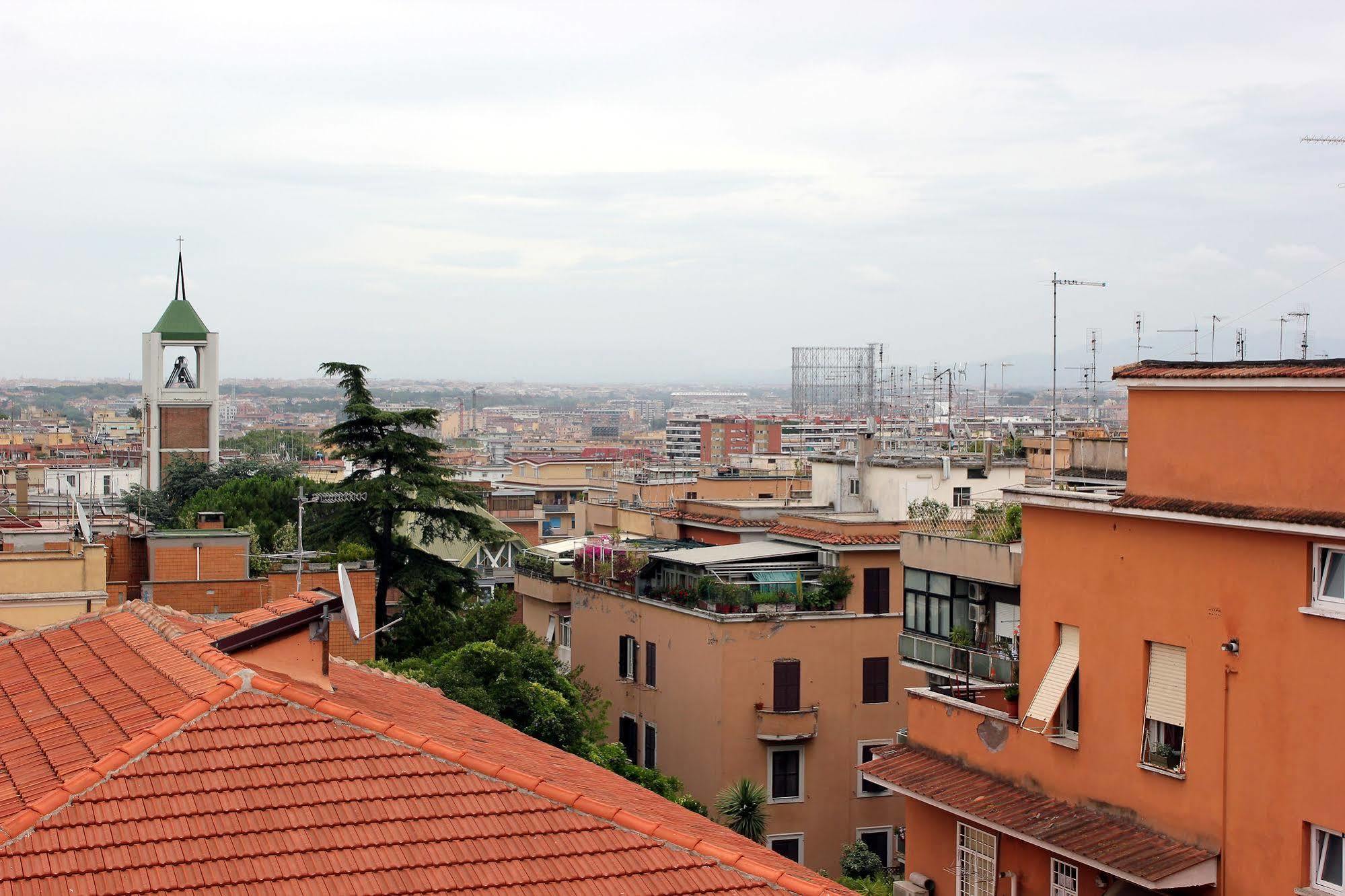 Hotel Casa Per Ferie Beato Rosaz Rom Exterior foto